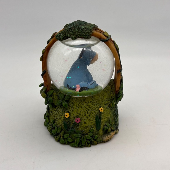 Disney Store Winnie the Pooh and Friends Eeyore Mini Water Snow Globe - Picture 4 of 9